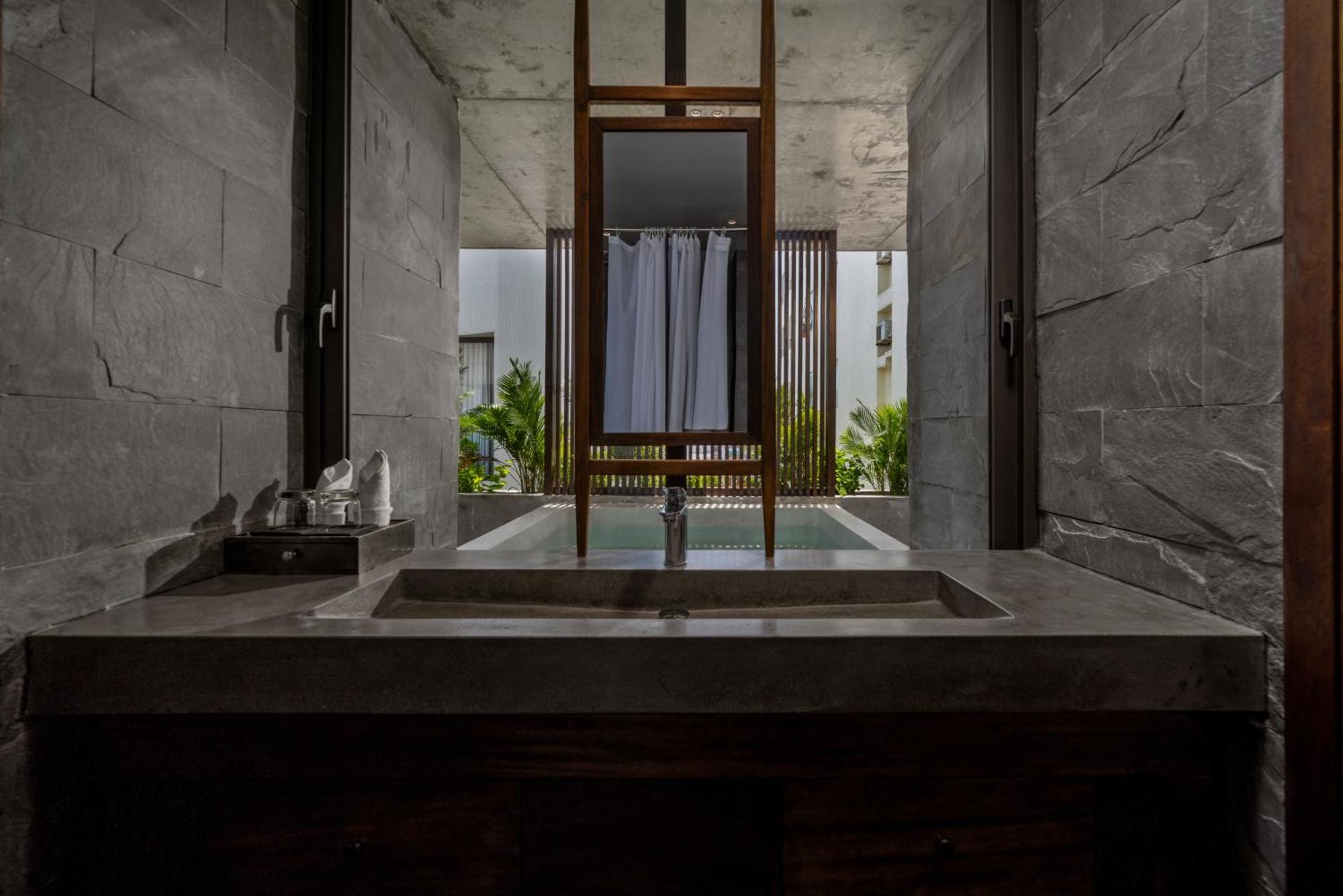 The Hem Hotel And Apartment Da Nang Exterior photo